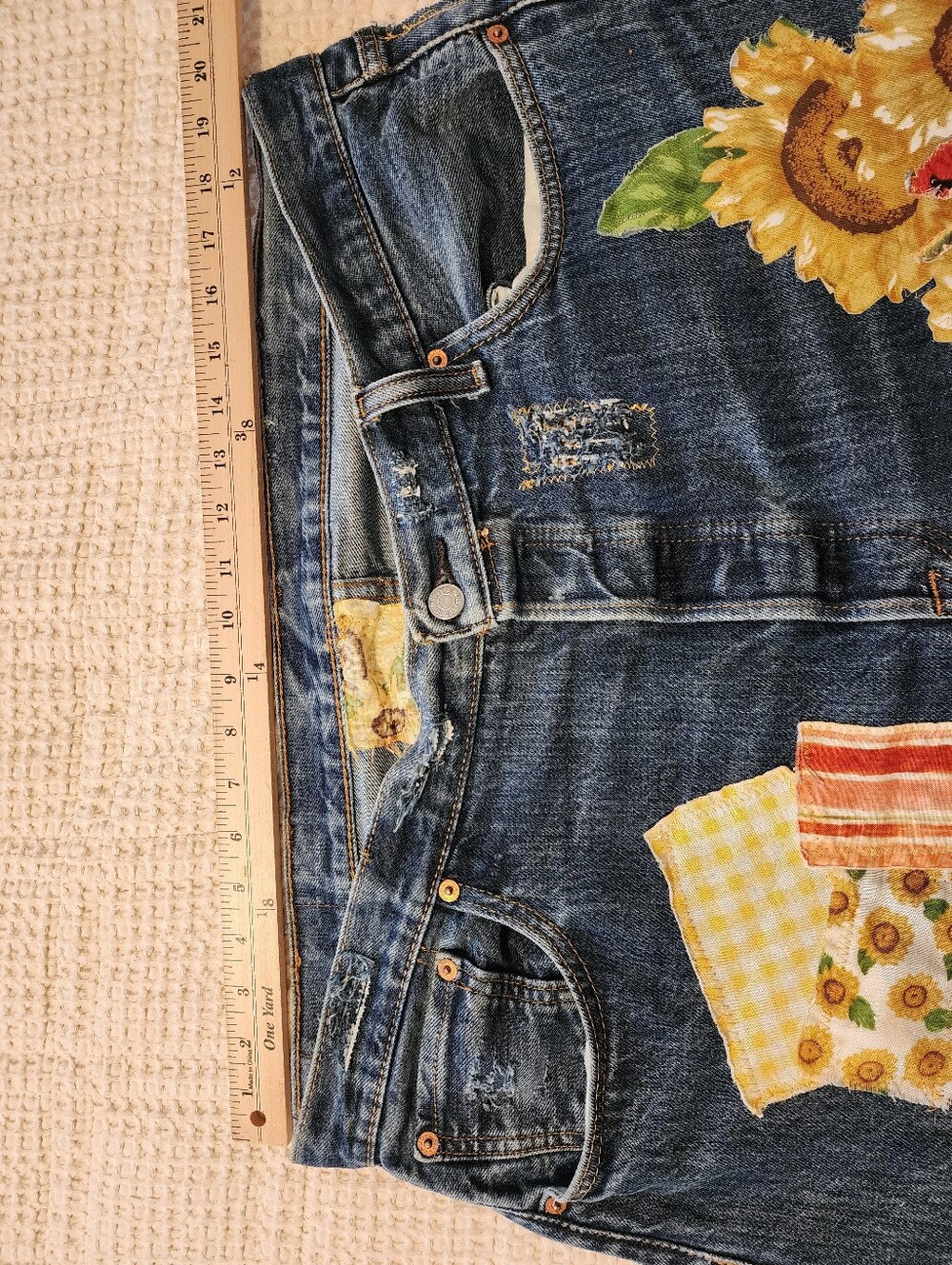 Levis 501 Upcycled Embellished Sunflower Patchwork Women’s Jeans Waist 20" Boho - Picture 6 of 13